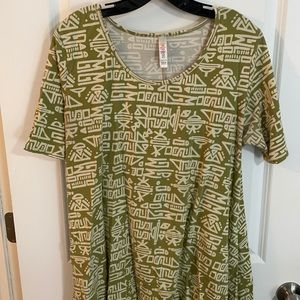 Lularoe green printed top